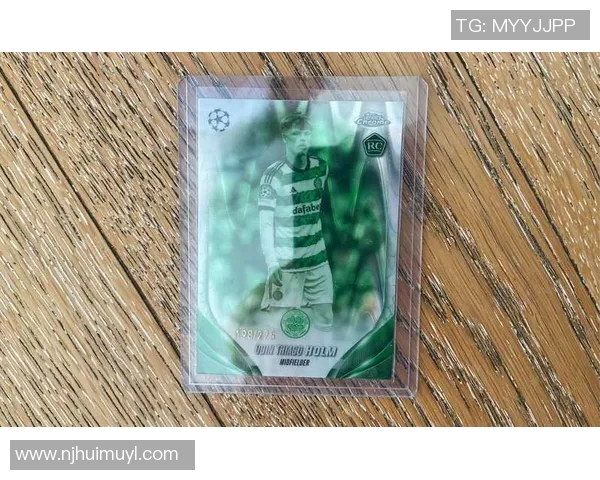 抽到南野拓实足球卡，揭开日本新星闪耀足坛的传奇之路